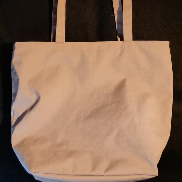 Herschel Classic™ Tote - 19L - Picture 1 of 2